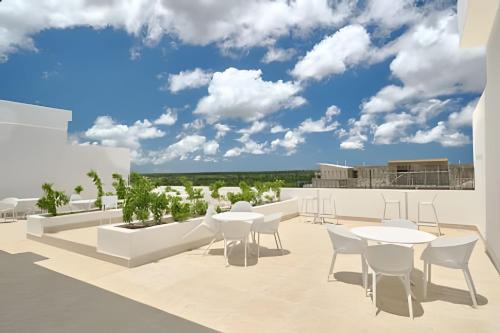 Sweet Home Luxury Cap Cana, impuestos incluidos. Sweet Home Luxury Cap Cana, impuestos incluidos.