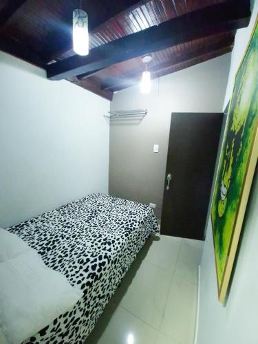 3 BDRM Penthouse with Rooftop Pool And Jacuzzi At Poblado, Medellín (foto 6)