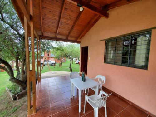 Cabañas Rosaditas (Cabanas Rosaditas) in La Poblacion - Traslassierras