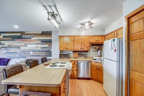 Beach & Lake Access: Brainerd Townhome in East Gull Lake (MN)