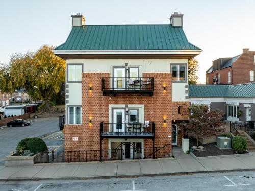 ทัศนียภาพภายนอกโรงแรม, River Sirens Hotel-Contactless Check in Hotel in วอชิงตัน (MO)