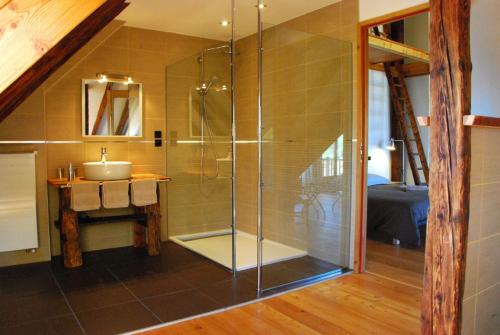 Chambre d'hôtes de charme / Soins d'esthétiques et de bien être /La Ferme de Beauté