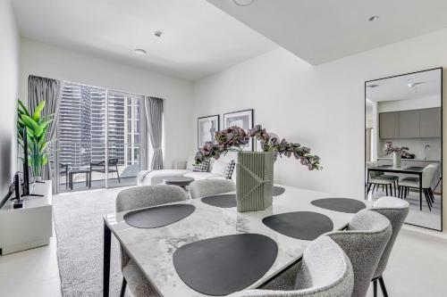 Grande Signature Residence - 2BR Modern Luxury, Dubai (Foto 9)