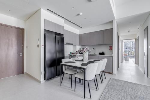 Grande Signature Residence - 2BR Modern Luxury, Dubai (Foto 10)