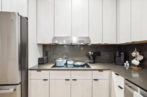 UBP - Montrose Modern Haven 1-bed apt 5-mins from Downtown, Houston (photo 7)