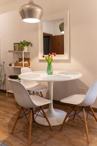 Apartment image 5