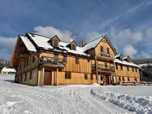 Apartmány Penzion Koula (Apartmany Penzion Koula) in Pec pod Sněžkou