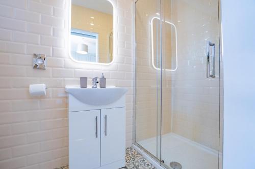 Eyre View Suite - 2 - image 2