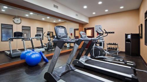 Best Western Plus KC Speedway Inn & Suites in Kansas City, USA