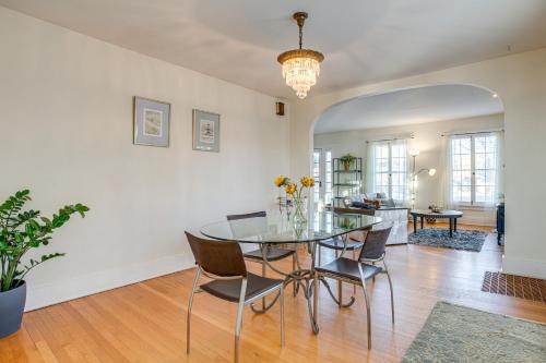 Spacious Home with Fenced Yard 6 Mi to Dtwn Denver! in 恩格爾活