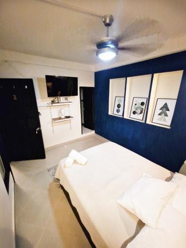 Double Suite with In Suite Bathroom #4 At Poblado, Medellín (fotografie 3)