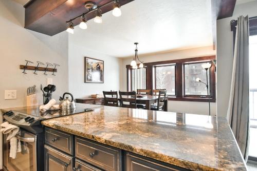 Park Place Peak 10 Condo - Walk To Lift - Main Street in Breckenridge, USA
