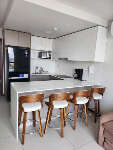 Modern Apartment Best in Town Equipetrol 1 to 5 guests