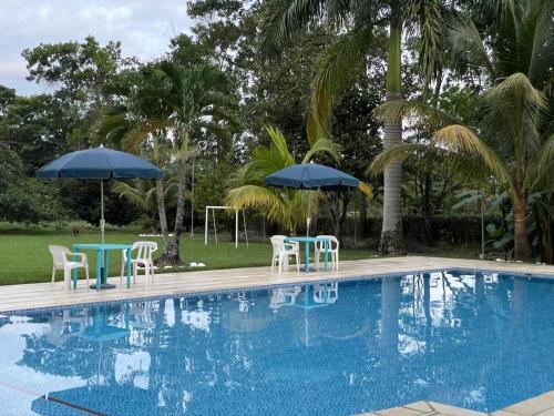 Úszómedence, Casa D`Campo Alegre in Acacias