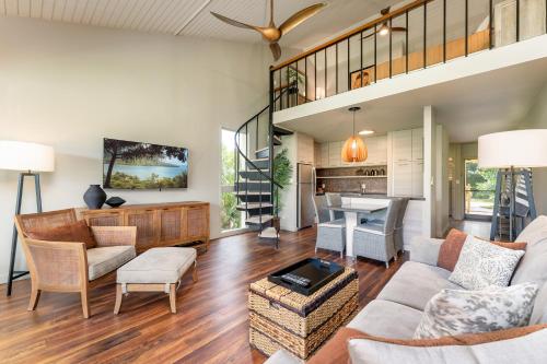 North Shore Villa - Relaxed Luxury Retreat in Kawela Bay (HI)