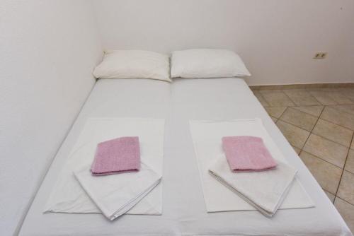 One-Bedroom Apartment - Second Floor image 7