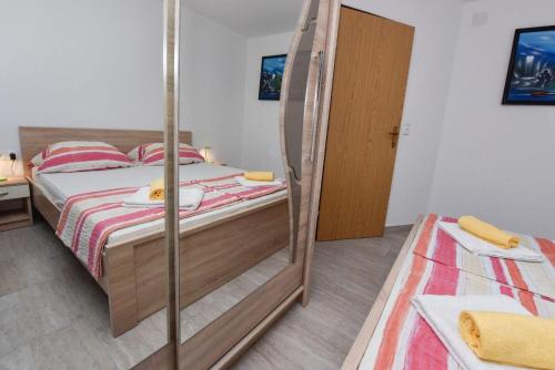 One-Bedroom Apartment with Terrace image 10