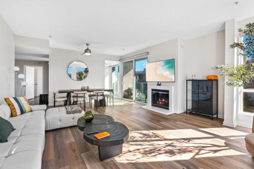 Coastal Bliss - Luxe 2BR Retreat in MDR - Venice - SM, Los Angeles (zdjęcie 10)