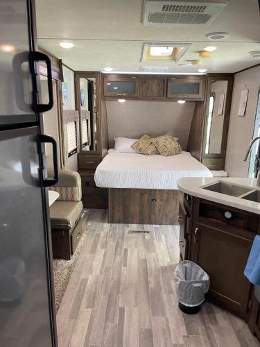 Cozy Caravan near Capitol FSU FAMU