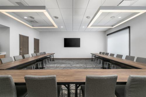 Holiday Inn Express Chattanooga - Hamilton Place by IHG - image 13