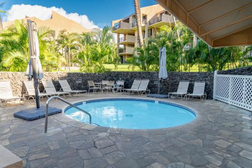 Rear Ocean View 2 Bedroom Single Level Condo at Kamaole Sands 9-305 - image 4