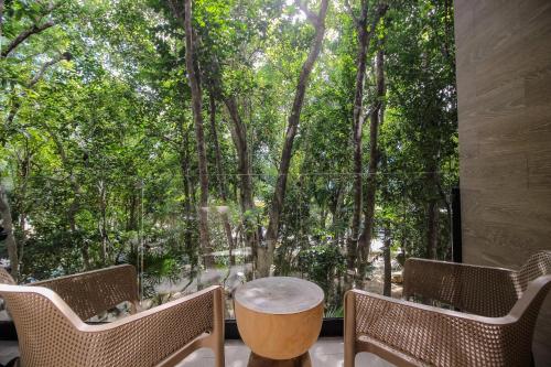 Luxury Studio with Rooftop Pool and Gym in Top Location