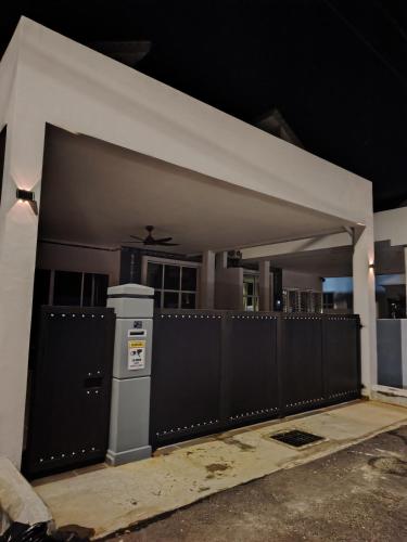 Elitis Nuri Private Pool Homestay Melaka in Durian Tunggal