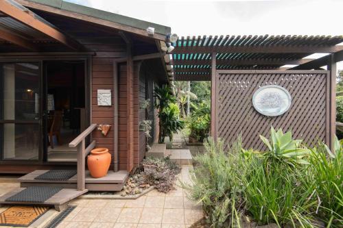 Attrezzature e servizi, Casa di  m² con 2 camera(e) e 1 bagno(i) privato(i) in zona Burnt Pine (Lavendula Two Bedroom Garden Cottage) in Norfolk Island