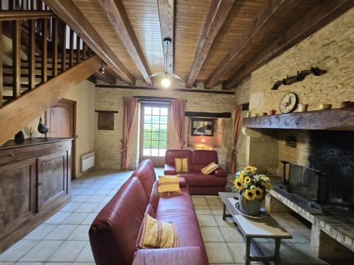 Charmante maison périgourdine en pierres, animaux admis - FR-1-616-88 (Charmante maison perigourdine en pierres, animaux admis - FR-1-616-88) in Salignac Eyvigues