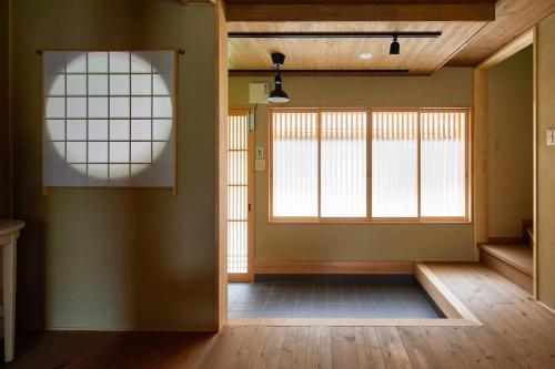 隠 -Kakure-