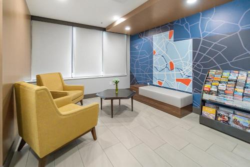 홀리데이 인 익스프레스 솔트 레이크 시티 사우스 - 미드베일 바이 IHG - 숙소 외관
