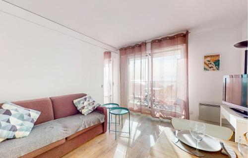 Gorgeous Apartment In Royan With House Sea View - image 5