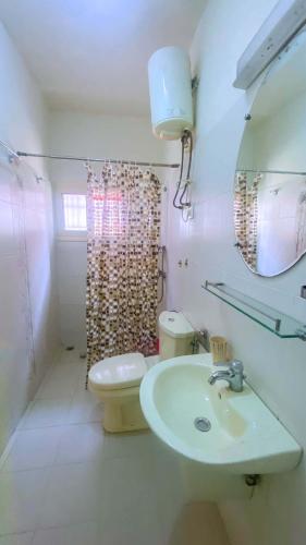 Apartment - Ground Floor image 6