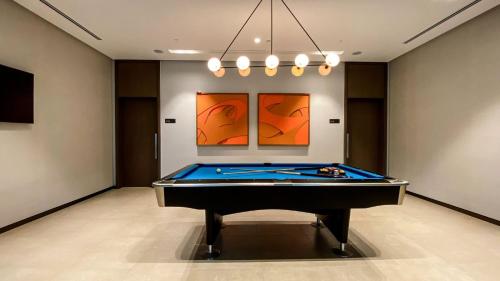 Allsopp & Allsopp - Near Burj Khalifa 1-Bedroom Apartment in Grande Residence Downtown - image 9