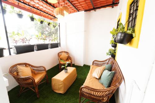 Instalaciones, Vib O Stay in Pune
