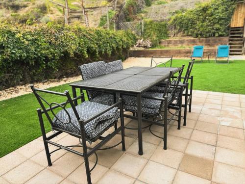 Pet friendly Spacious 3Bed with HUGE Back Yard in Clairemont Mesa East