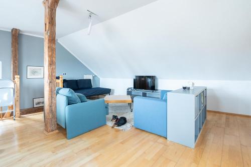 Two-Bedroom Apartment with Shower