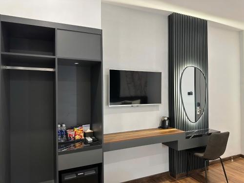 Deluxe Double Room room in LION 11 Can Tho Hotel