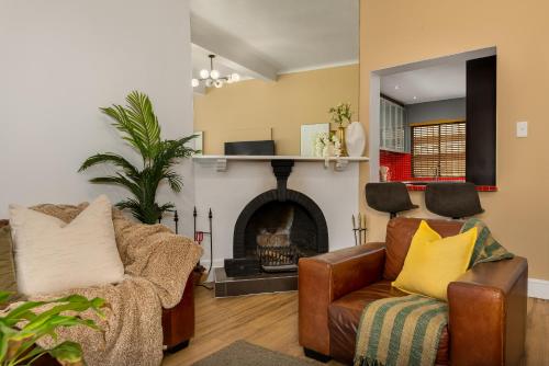 Two-Bedroom Apartment image 7