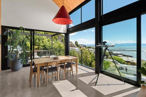 Black Barn Escape - Nelson