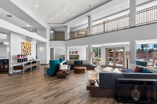 Hampton Inn & Suites Phoenix/Gilbert - image 13