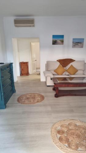 3 bedrooms, 6 beds