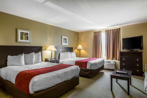 Queen Suite with Two Queen Beds - Non-Smoking