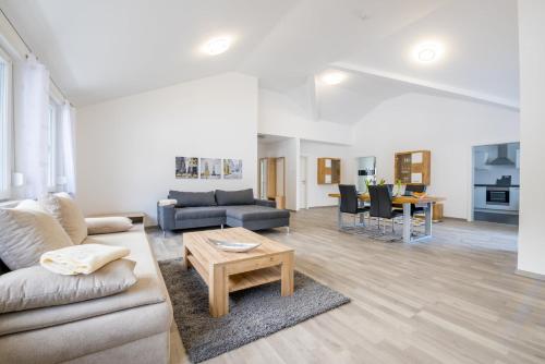 Möblierte Penthaus Wohnung Möblierte Penthaus Wohnung