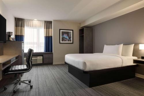 1 queen bed