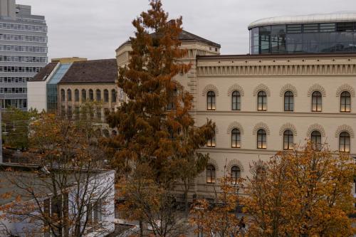 Зовнішній вигляд готелю, HLN APARTMENTS Am Bahnhof in Саарбрюкен