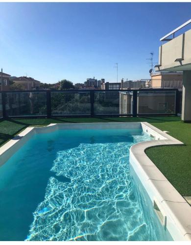 منظر, Hotel Caesar in Pesaro City Center