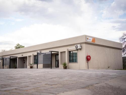 Exterior view, Mango Self-catering Apartments in Ghanzi