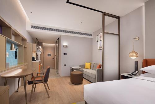 1 queen bed