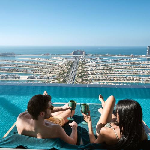 Skyviews Luxury 35th St Regis 5 Stars at Palm Tower, Dubaj (zdjęcie 3)